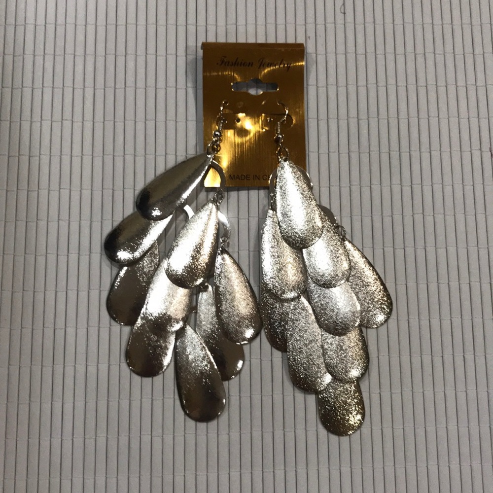 Silver Bunch Droplets Earring